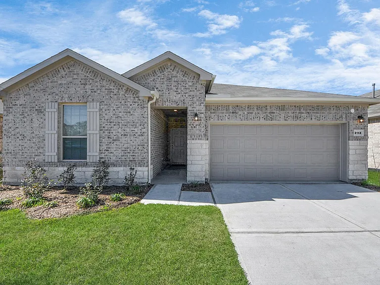 3113 Freiberger Ln — Photo 1