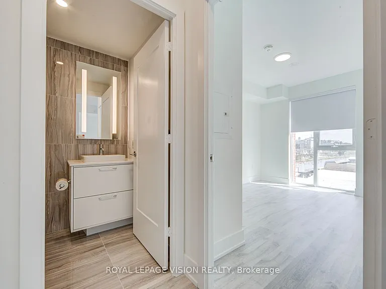 858 Dupont St #526 — Photo 24