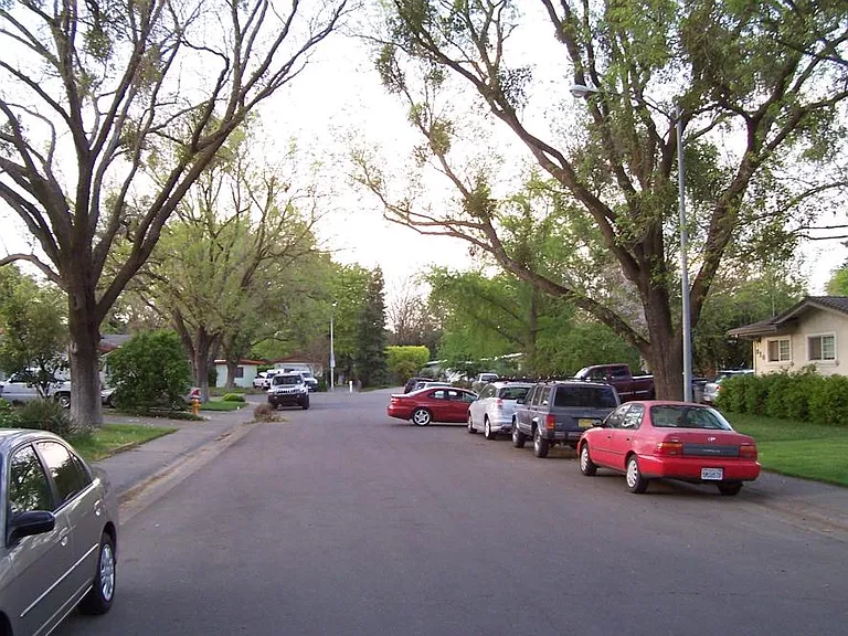 915 Craig Pl — Photo 8
