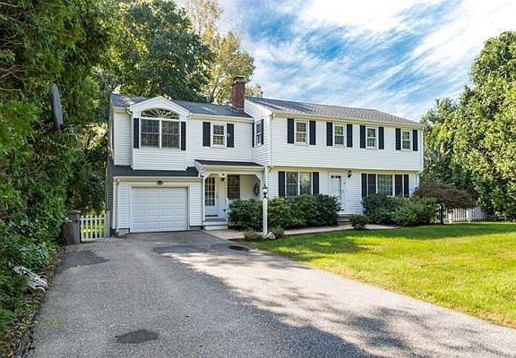 2nd image of 19 Joanne Dr