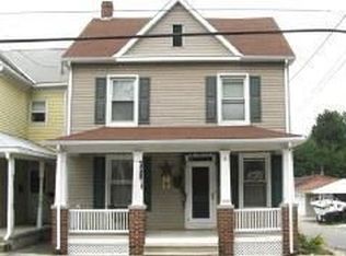 209 W Hanover St, Hanover, PA 17331