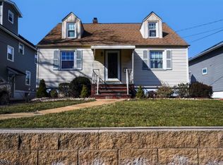 122 Hillcrest Ave, Cranford, NJ 07016