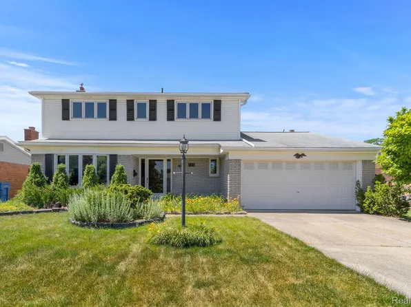 745 Dover St, Dearborn Heights, MI 48127