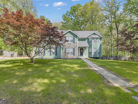 2nd image of 365 Hillview Rd