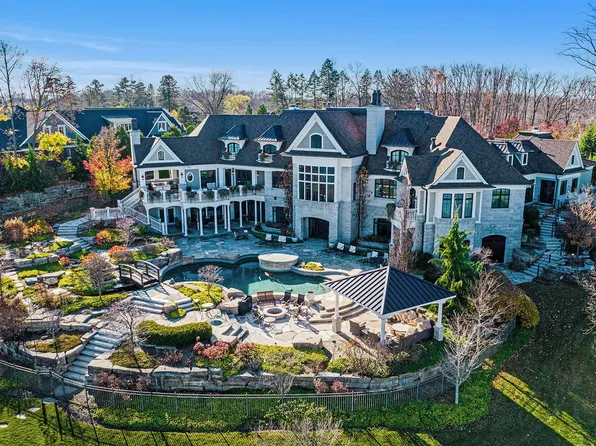 15247 Curtwood Dr, Linden, MI 48451