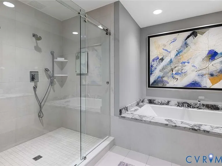 509 W 7th St — Photo 19