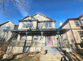 1824 Tufford Way NW, Edmonton, AB T6R2W3