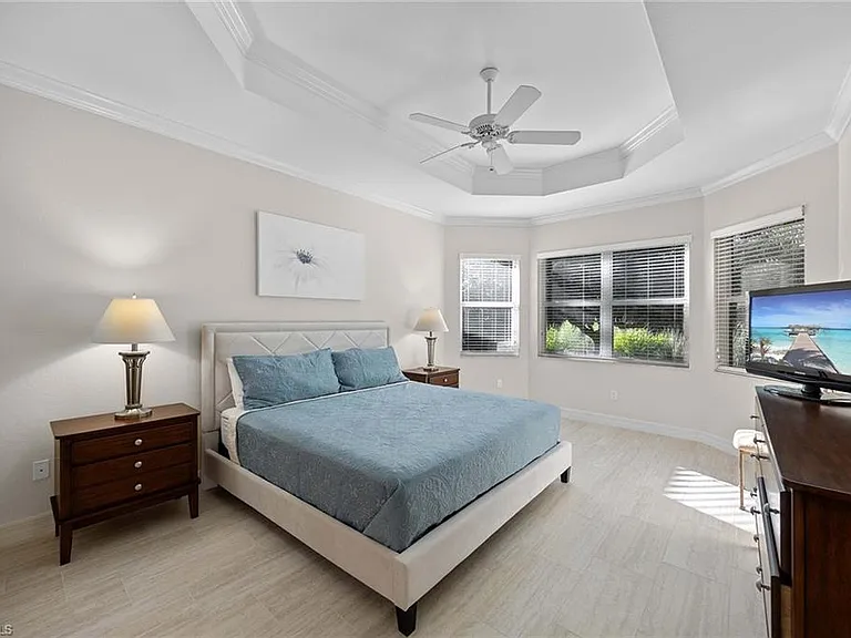 6542 Marbella Dr — Photo 18