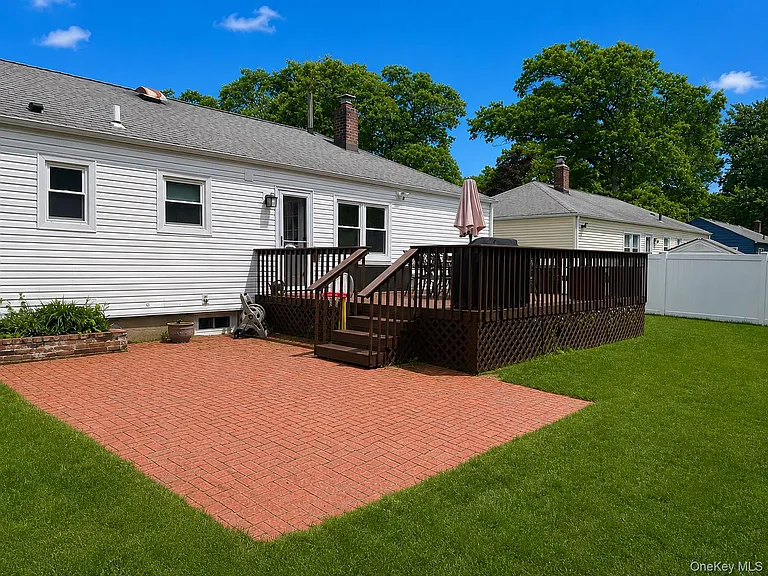 6 Sinclair Dr — Photo 3