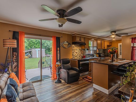 5th image of 2115 Arrowwood Rd