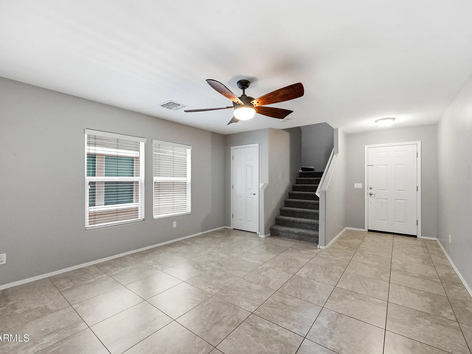 4 bed, 2.5 bath, 2234 sqft, $2,600 — Photo 3