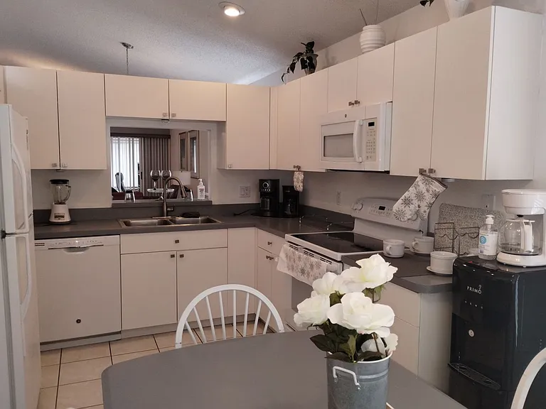 14144 Whitecap Ave — Photo 6