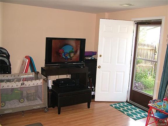 4th image of 9739 Greenmeadow Cir #9739