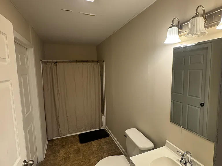 3268 N Wellington Ave — Photo 6