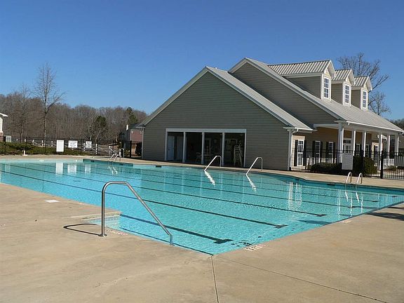 4th image of 610 Delany Ct Lot 19