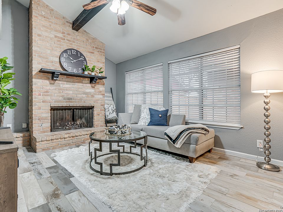 1st image of 9323 CONTESSA DR