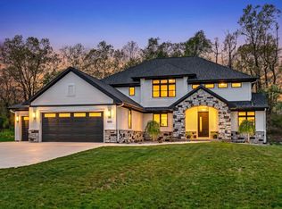 4010 Hollow Wood Dr, Portage, MI 49024