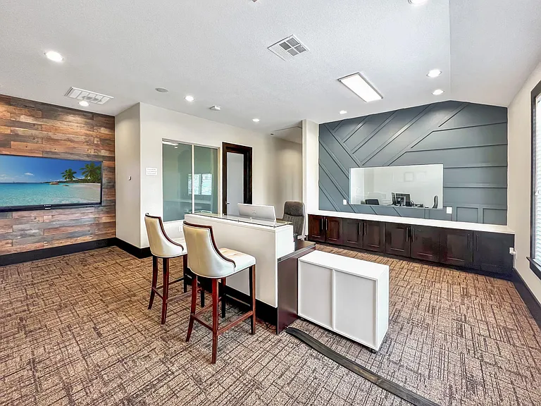 M2 Apartments — Photo 18
