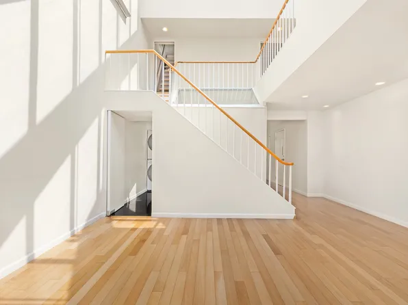 230 East 67th Street image 1 of 12