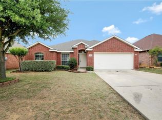 1321 Maple Terrace Dr, Mansfield, TX 76063