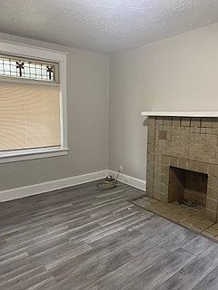 4th image of 565 Blair Ave #1
