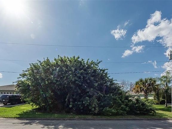 4th image of 120 Thunderbird Dr