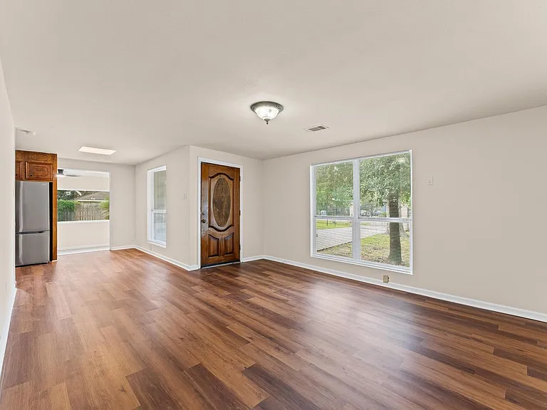 1505 Gladiola Ave — Photo 7