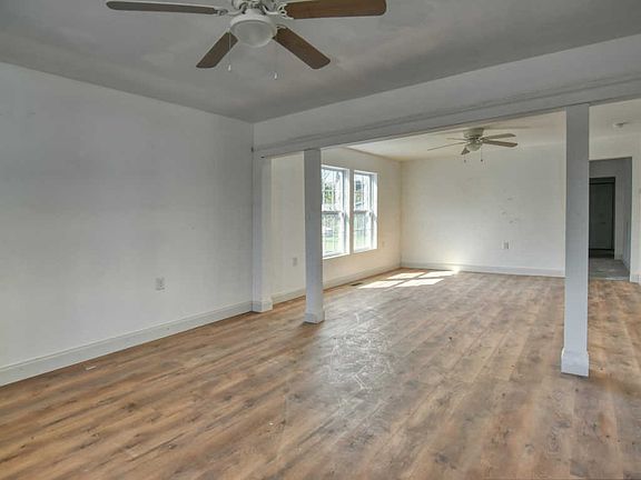 4th image of 435 E Morelia Ave