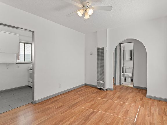 5th image of 2652 E 15th St APT 6