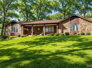 1327 Chatillon Estates Dr, Hazelwood, MO 63042