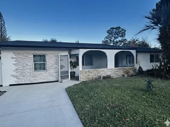 1301 SE Sandpiper Lane, Stuart, FL 34996