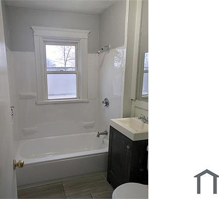 5th image of 36 Melbourne St APT 2