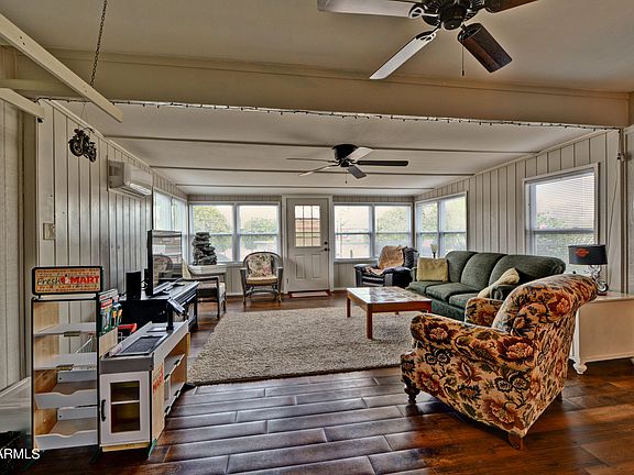 5th image of 9834 W Santa Fe Dr