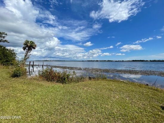 4006 Pilcher Ln, Southport, FL 32409