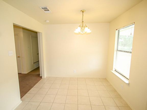 3rd image of 2210 Jerome Dr