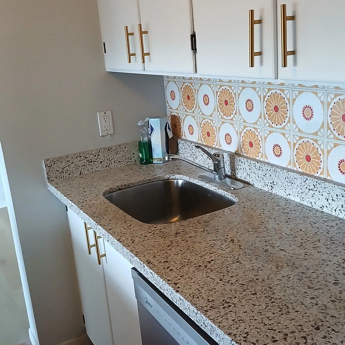 1 bed, $2,000 — Photo 3