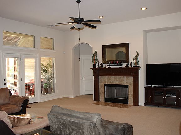 5th image of 1333 Pine Forest Cir