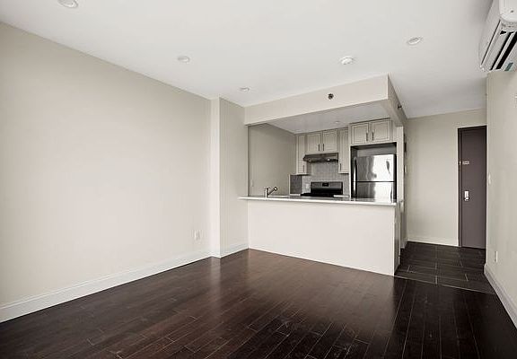 5th image of 69-28 Queens Blvd #8C