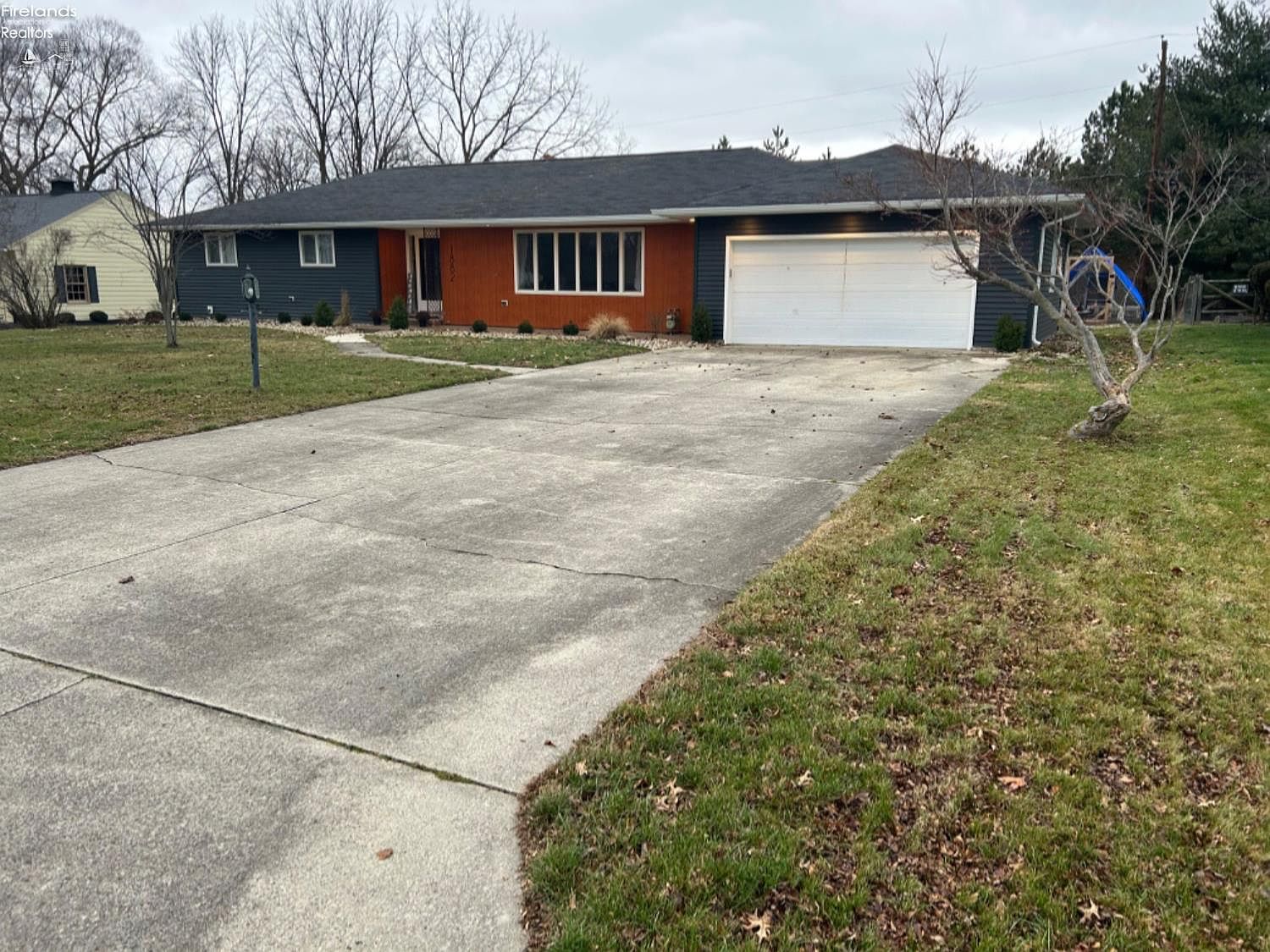 1882 S Winfield Dr, Tiffin, OH 44883 Zillow