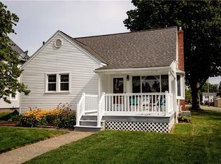 1943 Walnut St SE, East Sparta, OH 44626