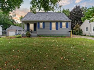 945 Kentfield St SW, Wyoming, MI 49509