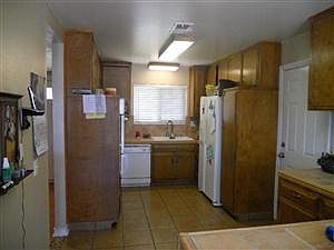 2nd image of 1467 E Central Ave