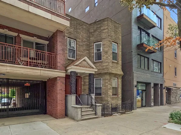 21-12 31st Ave, Astoria, NY 11106