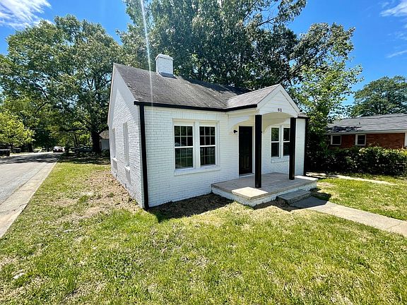 3rd image of 811 Dana Pl