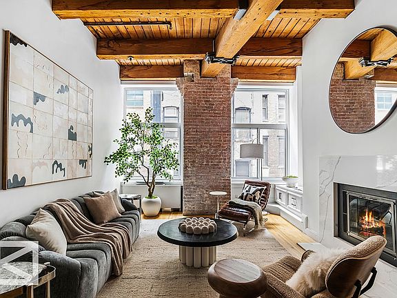 2nd image of 205 E 22nd St #2AB