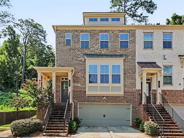 385 Provenance Dr, Sandy Springs, GA 30328