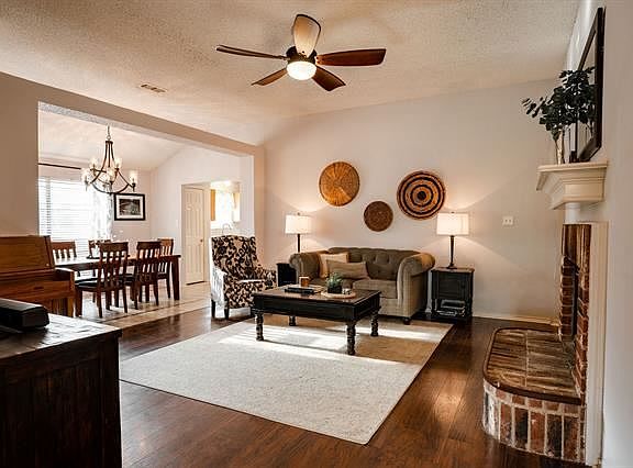 5th image of 4220 Appleyard Dr