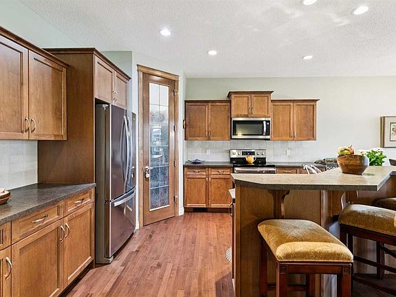 3rd image of 416 W High Park Pl NW