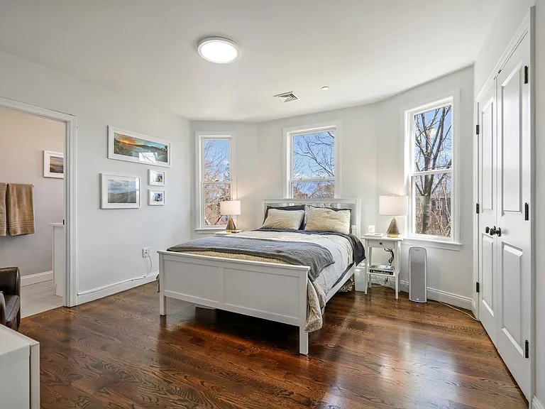 77 Torrey St #2 — Photo 7