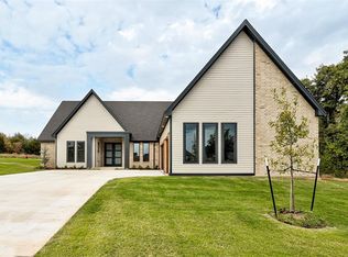 4617 Maple Ridge Dr, Edmond, OK 73034